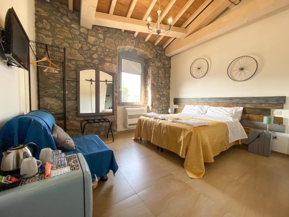 Bed and Breakfast Casale 1541 Bolsena Zewnętrze zdjęcie